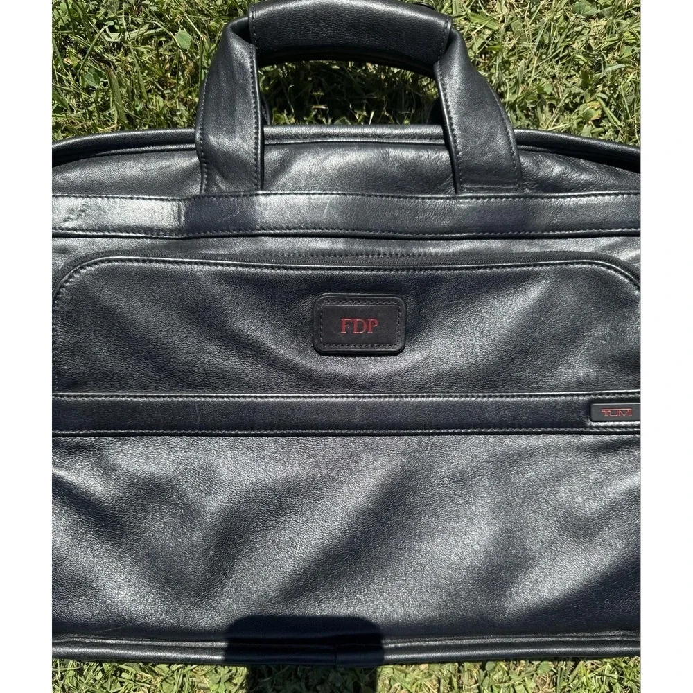 Tumi Black 15